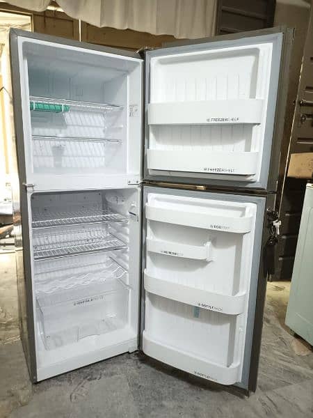 New condition fridge Orient  new model only 5 month uesd 03288074461 9