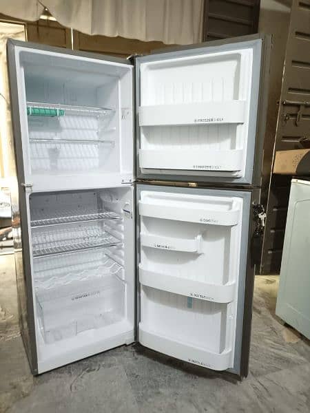 New condition fridge Orient  new model only 5 month uesd 03288074461 10