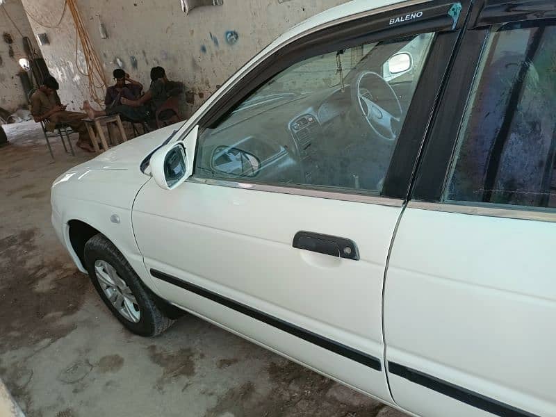 Suzuki Baleno 2002 9