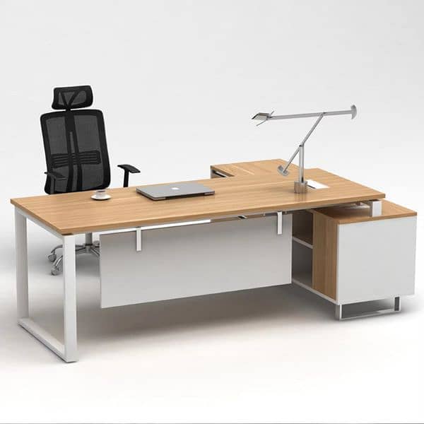 Executive table/manegar table/workstation/cubicle 0