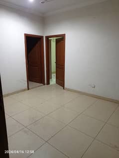 3 Bed Flat Is Available For Rent