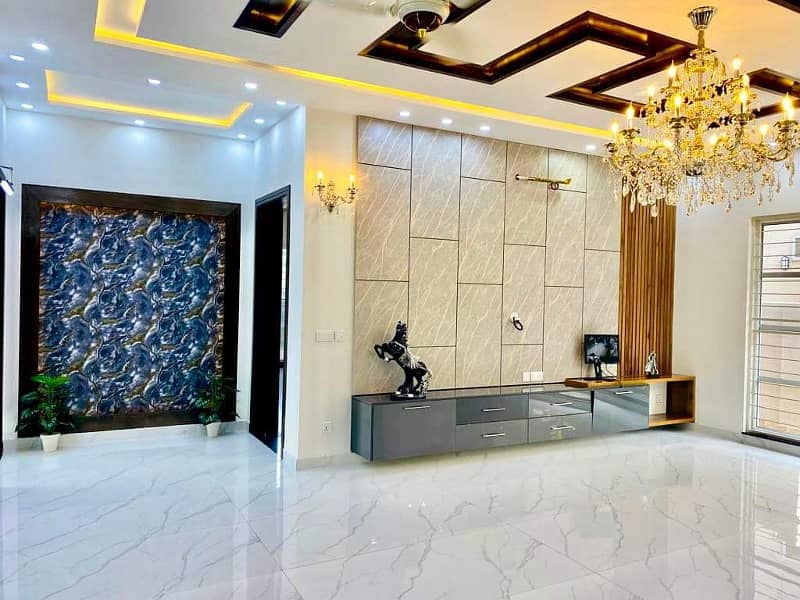 Luxurious Designer 1 Kanal Brand New House For Sale in Bahria Town Lahore 14