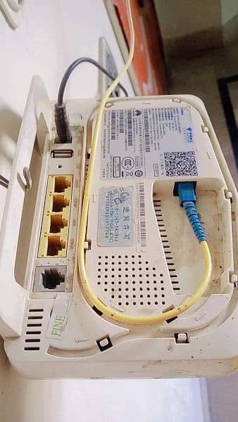 Router | wifi device, cable, Adapter 10/10 condition | 3Mnth used only 8