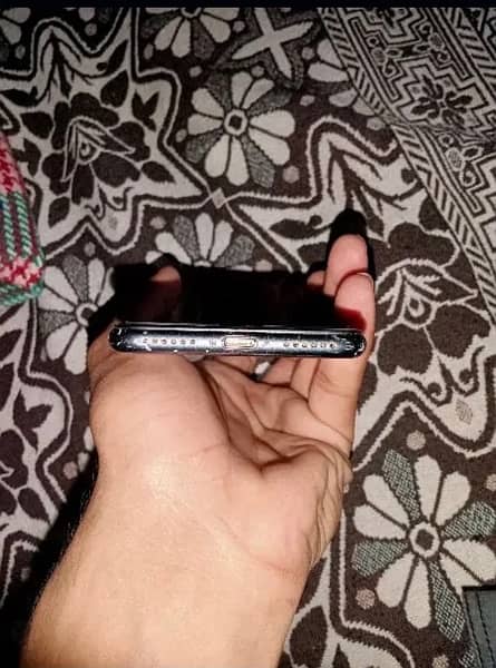 iPhone 7 for sale 32gb PTA provided all ok battery helth 100 all ok 5