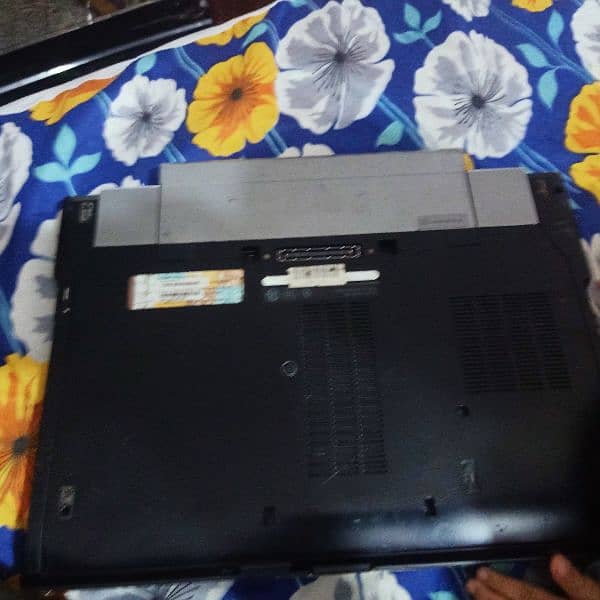 dell laptop for sale ram 4gb 320gb hard 1