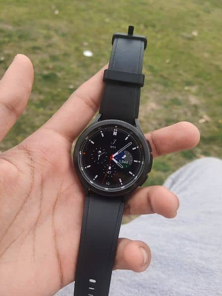 Samsung Galaxy watch 4 classic 1