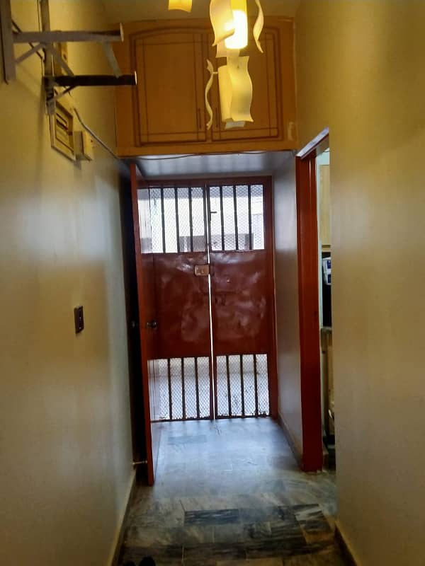 three bed dd leased apartment for sale in johar 4