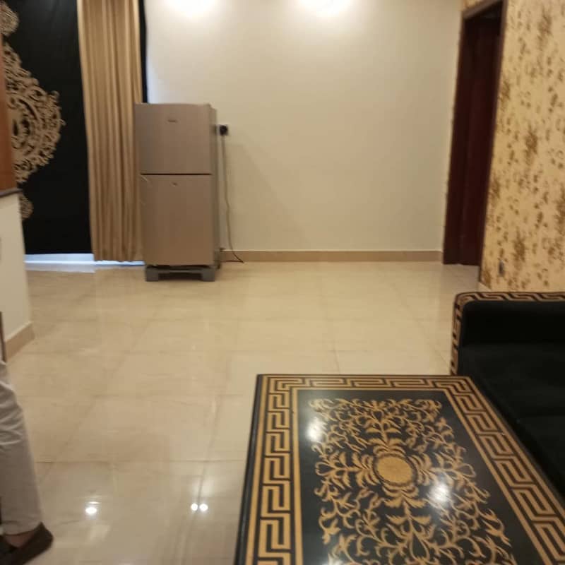 ONE BED APARTMENT FOR RENT IN BAHRIA TOWN LAHORE. 2