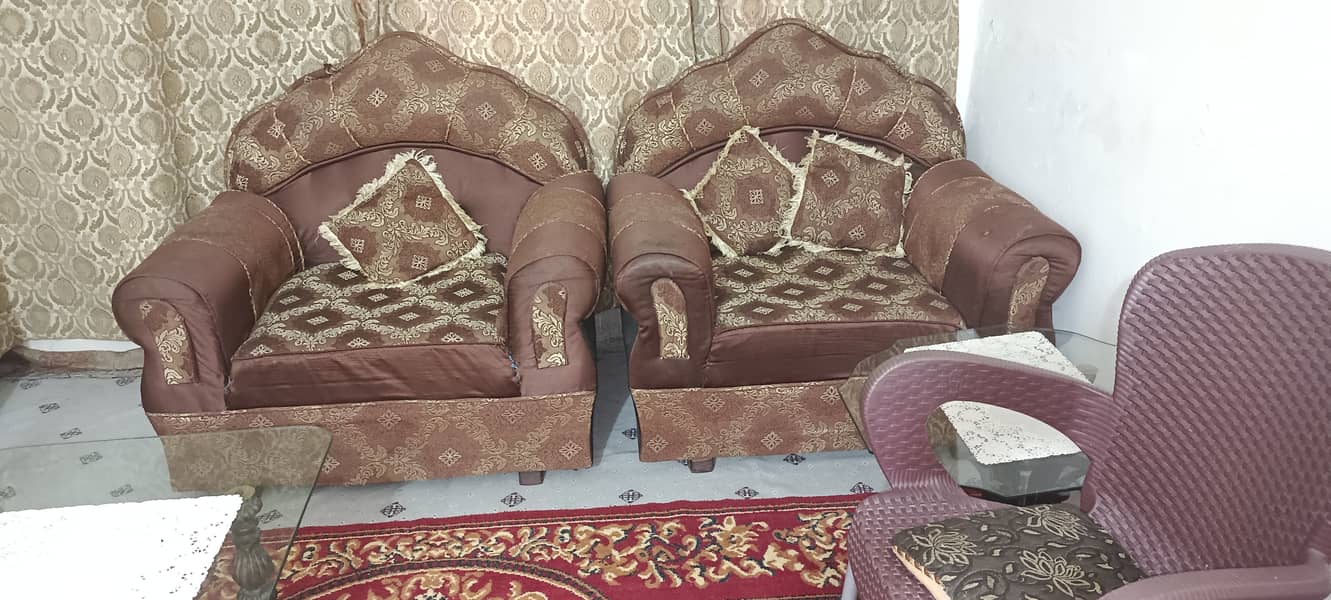 5 seater sofa just like new 1