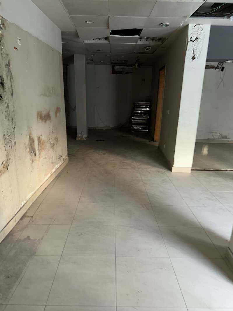 Ground Floor Complete Hall And First Floor Shop Hall For Rent On Main Jamia Masjid Road Banni Chowk 4