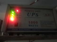1000 watts  Ups