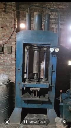 Hydraulic press and welding spot machine 03334134662