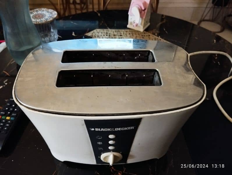 Black & Decker toaster 1