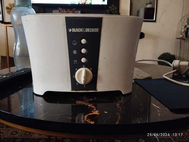 Black & Decker toaster 2