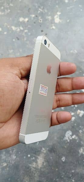 Iphone 5s 32GBNon PTACash On Delivery Available 1