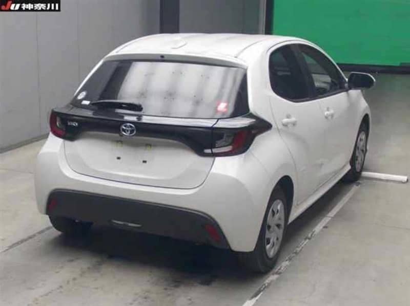 Toyota Yaris 2021 1