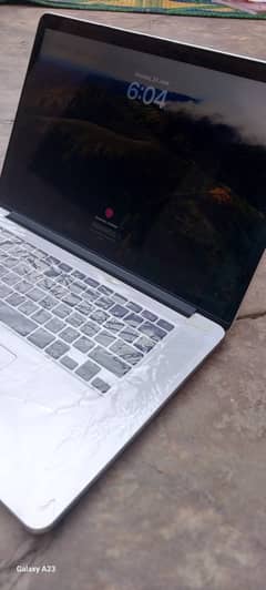 Macbook Pro i7 2015 mid