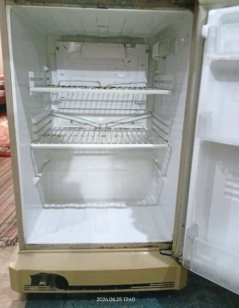 PEL Refrigerator Good Condition 100% Working 6