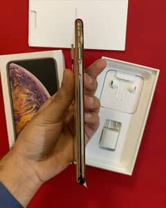 iPhone xs Max
256 GB
battery health 90% 03,,2073,,75,,831