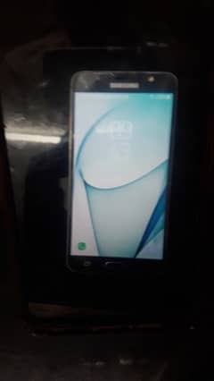 Samsung j7 in basy condition