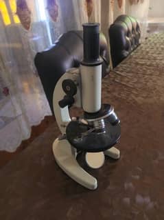 Microscope almost new L101