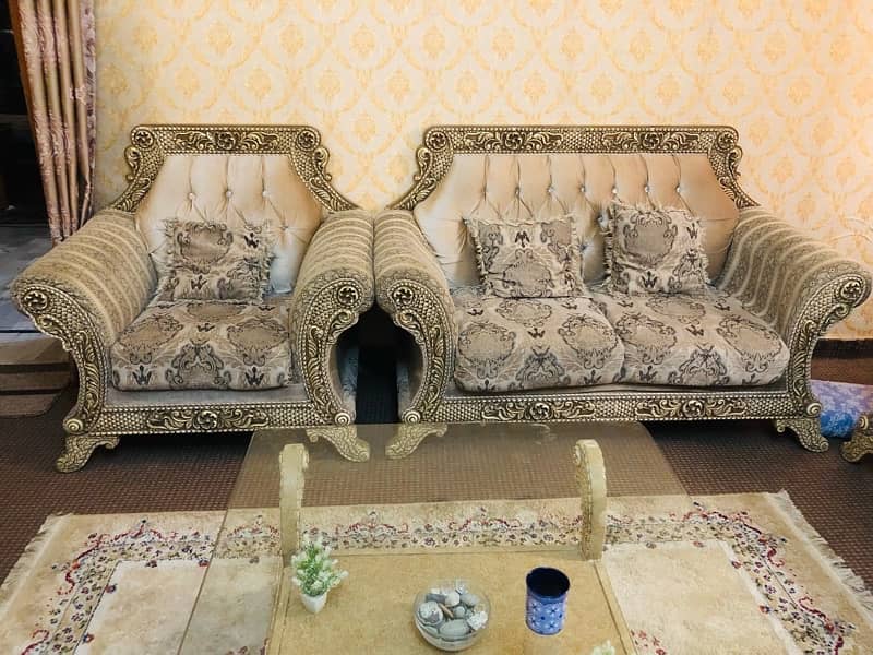 7 seater specious sofa set in good condition . 2