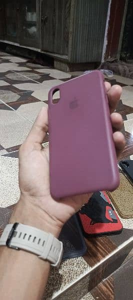 Used IPhone Xs Max Cases 1