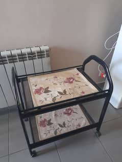 Tea trolley in good condition at a negotiable price.