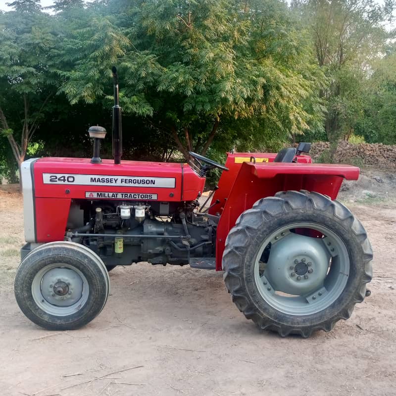 Massy 240 Tractors & Trailers 1089275555