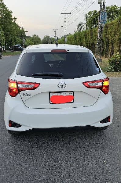 Toyota Vitz 2018 3