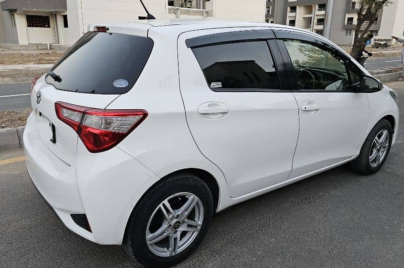 Toyota Vitz 2018 7