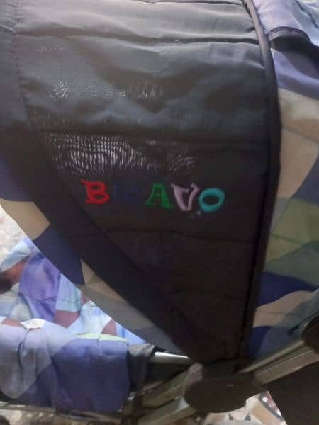 Branded pram in excellent condition 7