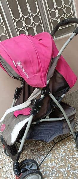 Branded pram in excellent condition 11