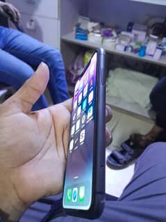 iphone 11 J. V