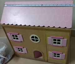 Doll House, with complete furniture, Wodden, Vintage - Pre Loved -