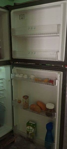 Haier fridge neat and clean and no problem 4