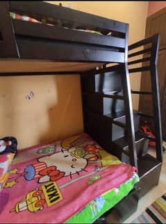 Triple Bunk bed with 2 matresses