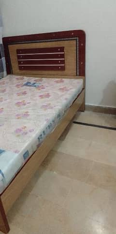 4foat singl bed for sale