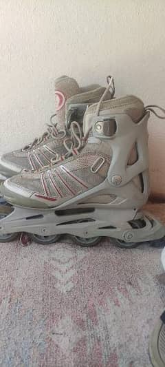 footwear skites in very good condition