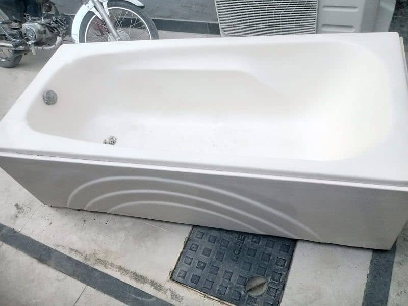bath tub 2