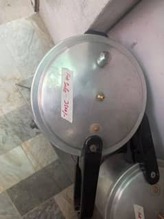 second hand pressure cooker for sale