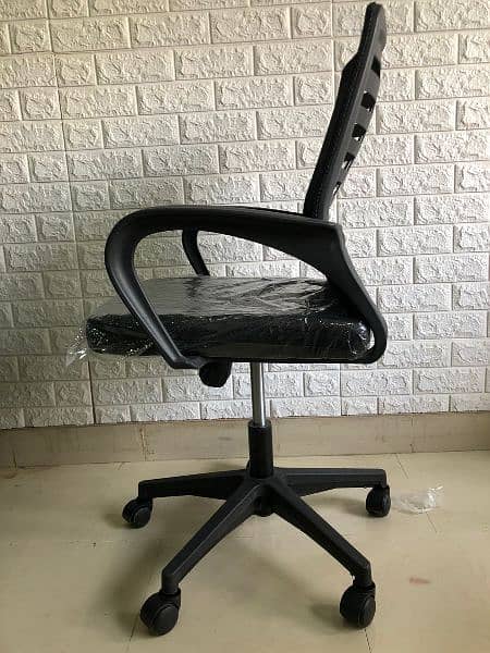 OFFICE CHAIRS - REVOLVING - STAFF CHAIR 7