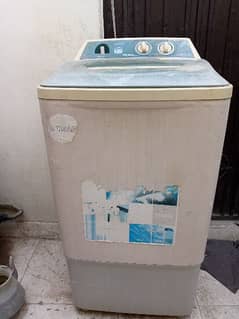 washing machine for sell plz contect (03343207165)