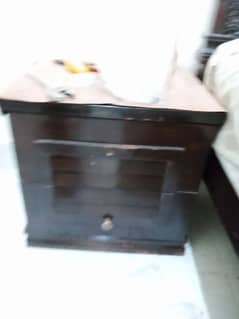 newly polished bed only one month used urgent sale