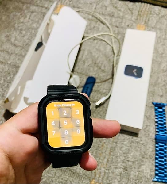 Apple Watch Series 6, 44mm Blue, with 3 straps 1