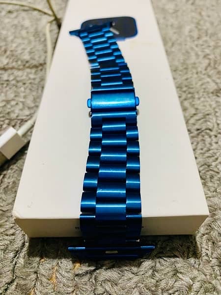 Apple Watch Series 6, 44mm Blue, with 3 straps 5