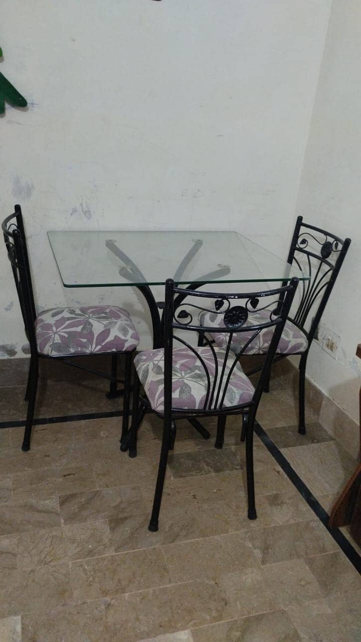 Dining Table with 3 Chairs [ used ] 1