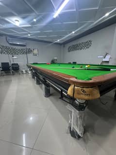 2 SNOOKER TABLE 10/10 condition