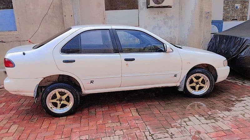 Nissan Sunny 1998 5