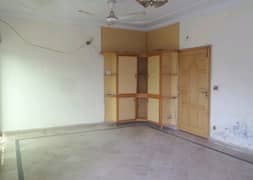 To rent You Can Find Spacious Upper Portion In G-9